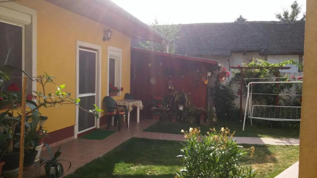 Zch Klra Utcai Apartman