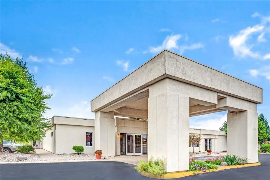 Travelodge by Wyndham Adrian