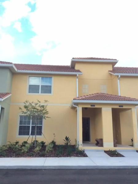 Paradise Palms by Home 2U