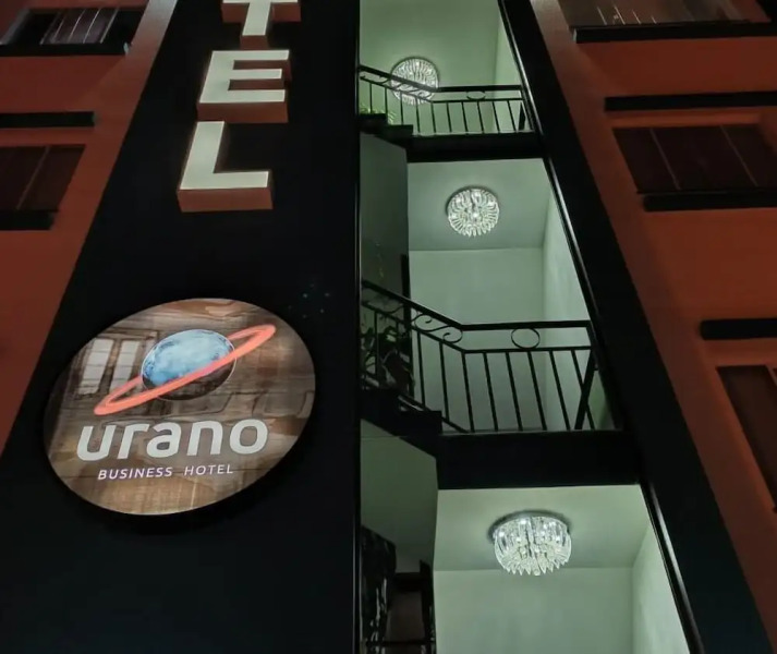 Urano Business Hotel