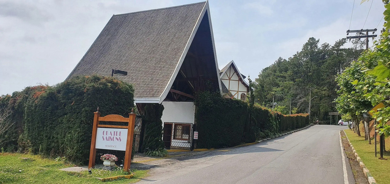 Dúplex Luxo com Piscina Aquecida, Lareira e Wifi