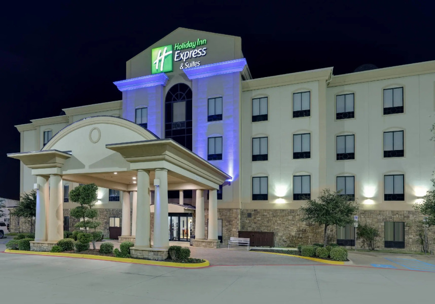 Holiday Inn Express & Suites Denton North by IHG