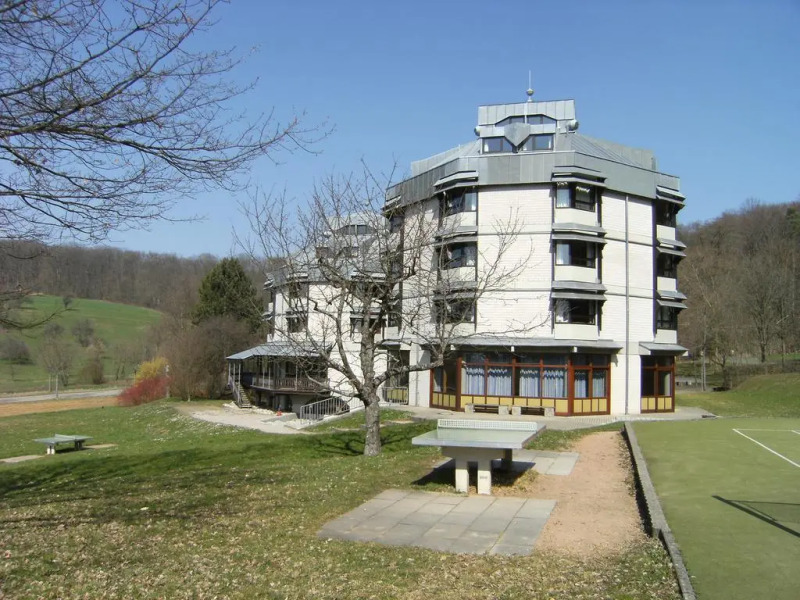 Hellmut Wamer Youth Hostel Lorrach
