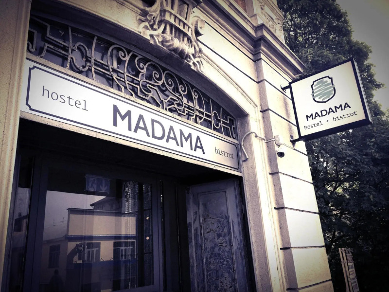 Madama Hostel & Bistrot