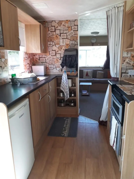 Caravan on Combe Haven - Sleeps 8 & Pet Friendly