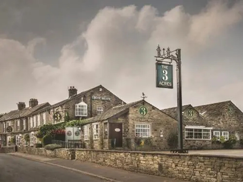 Three Acres Inn & Restaurant