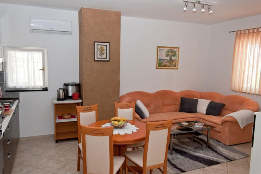 Apartment Neva - great location: A5 Novigrad, Istria