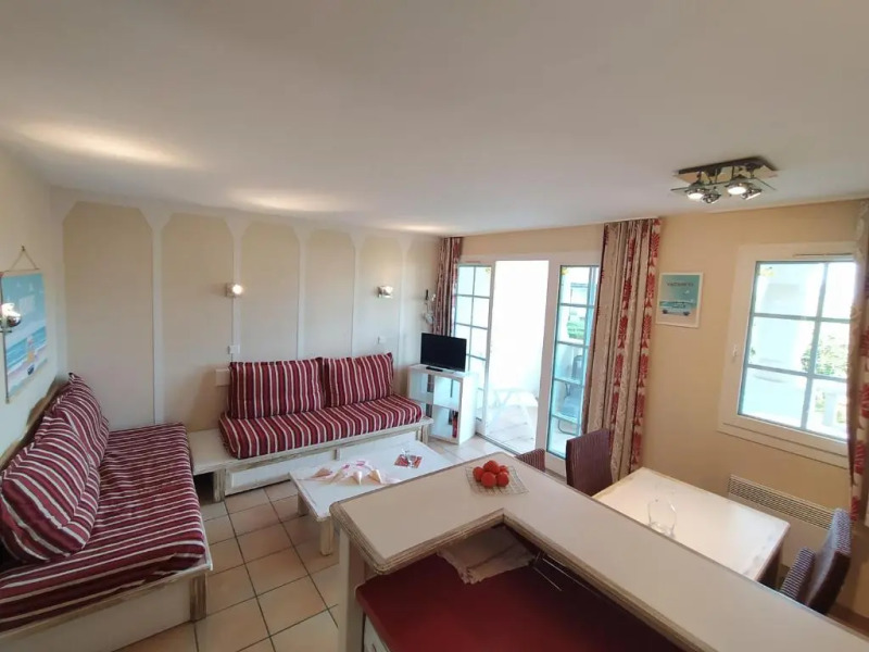 Lasaitasuna Urruñan T2 terrasse et piscine