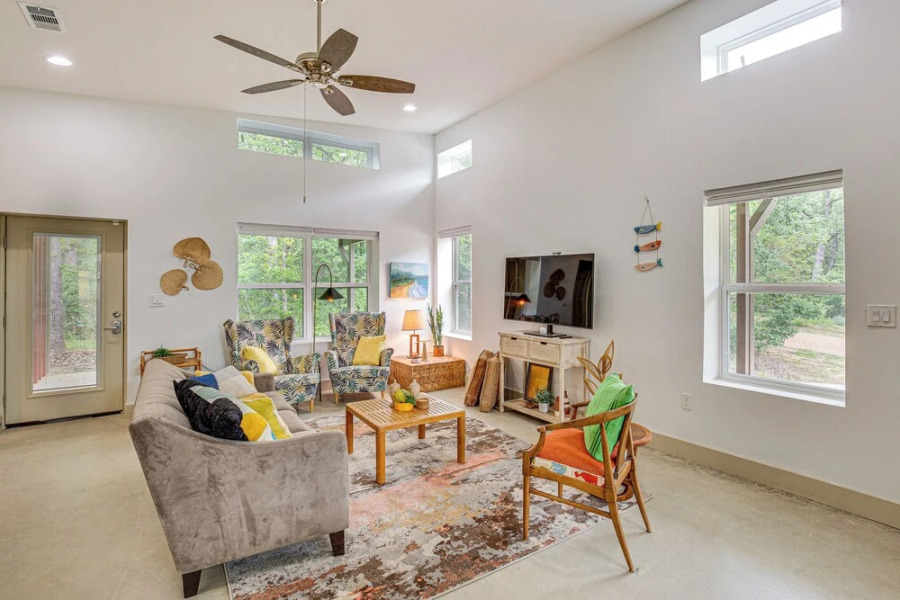 Tranquil Retreat: Half-mi to Cedar Creek Reservoir