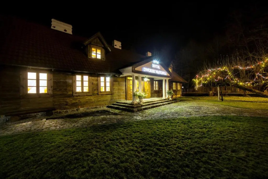 Hotel Dworek Wapionka