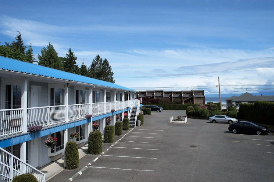 Ocean Crest Motel