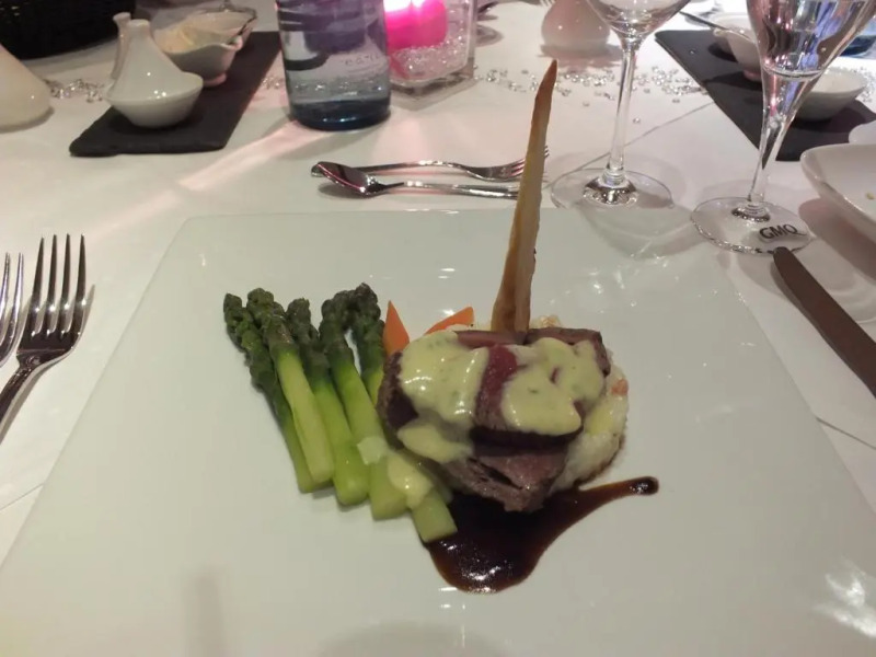 Rezas Bistro Restaurant Gästehaus