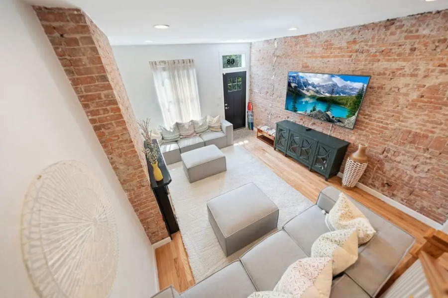 Simon Stays I Urban Oasis