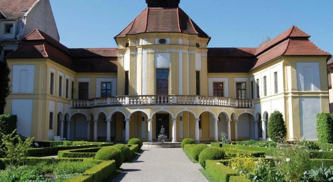 The Classic Oldtimer Hotel