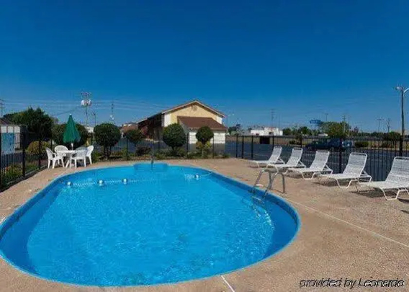 Rodeway Inn Lawrenceburg