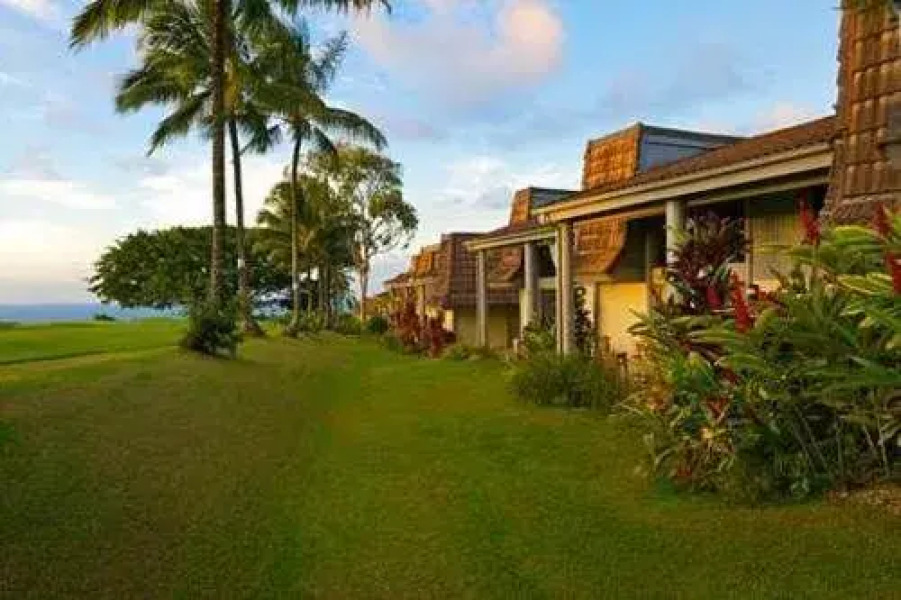 Puamana 13C by RedAwning