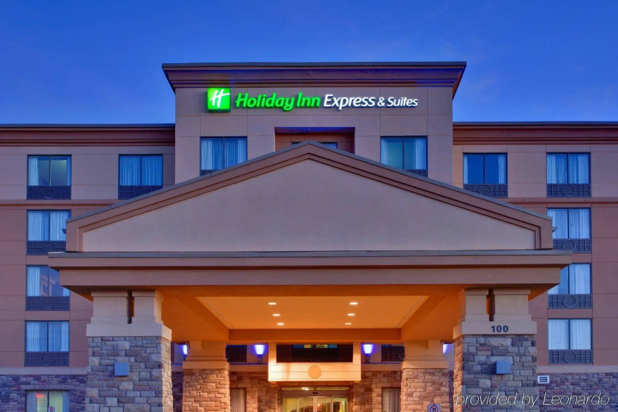 Holiday Inn Express & Suites Huntsville by IHG