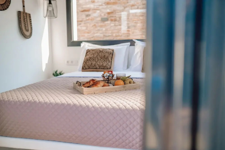 Ble Kythnos Suites
