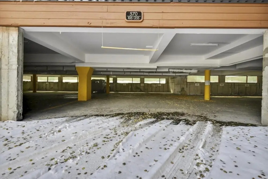 Mountainside  325a 3 Bedroom Condo by RedAwning