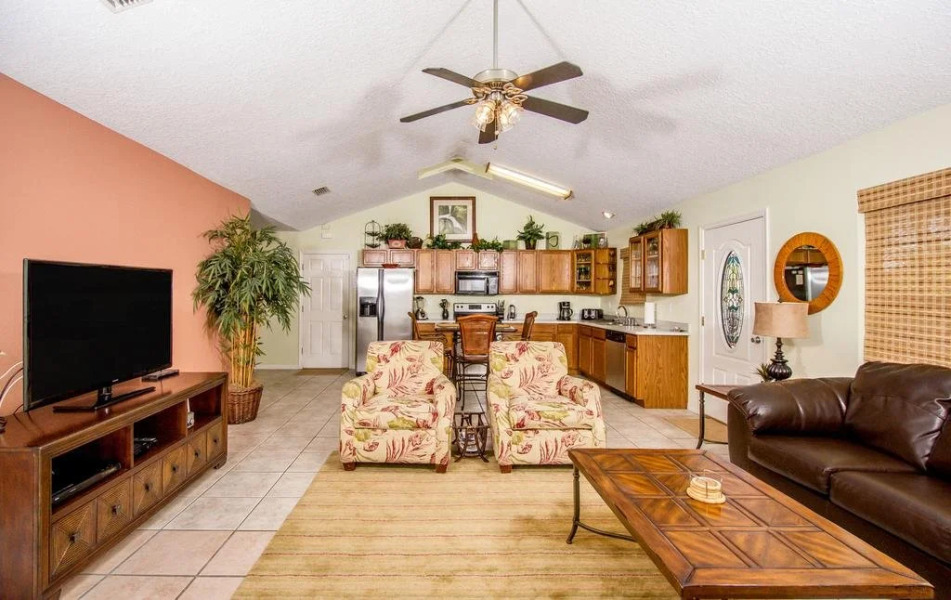 Avery's Beach Bungalow