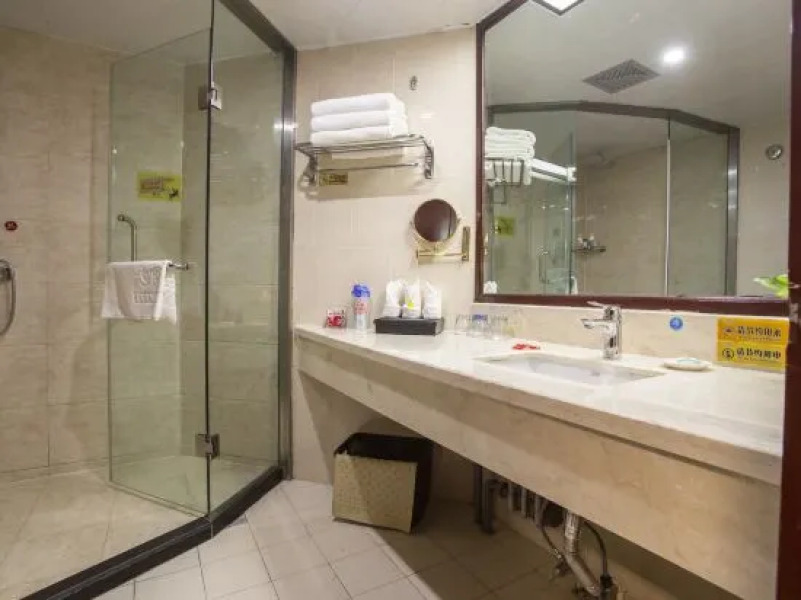 Madison Hotel Shihezi Tianfu