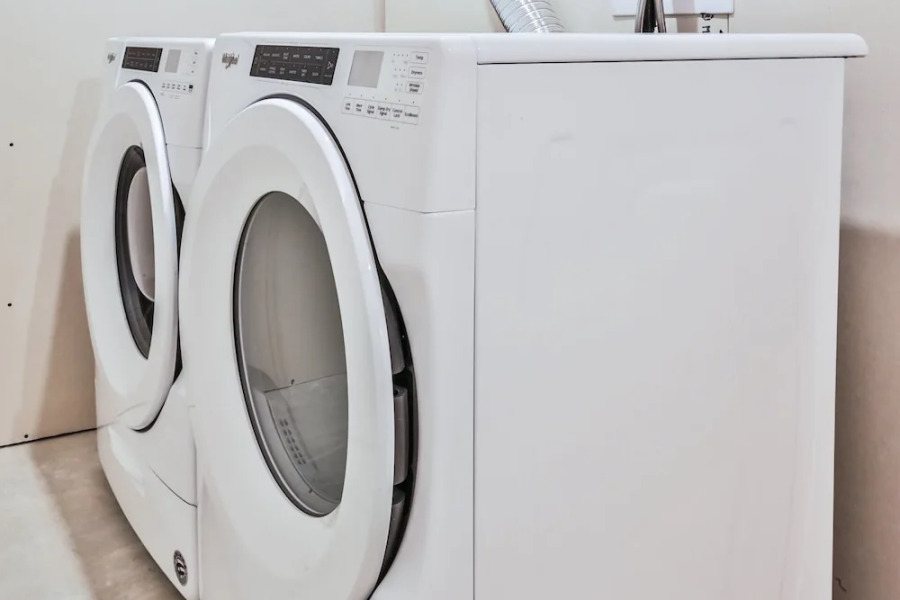 Oak Lane Lake House - Hiller Vacation S 3 Bedroom Home