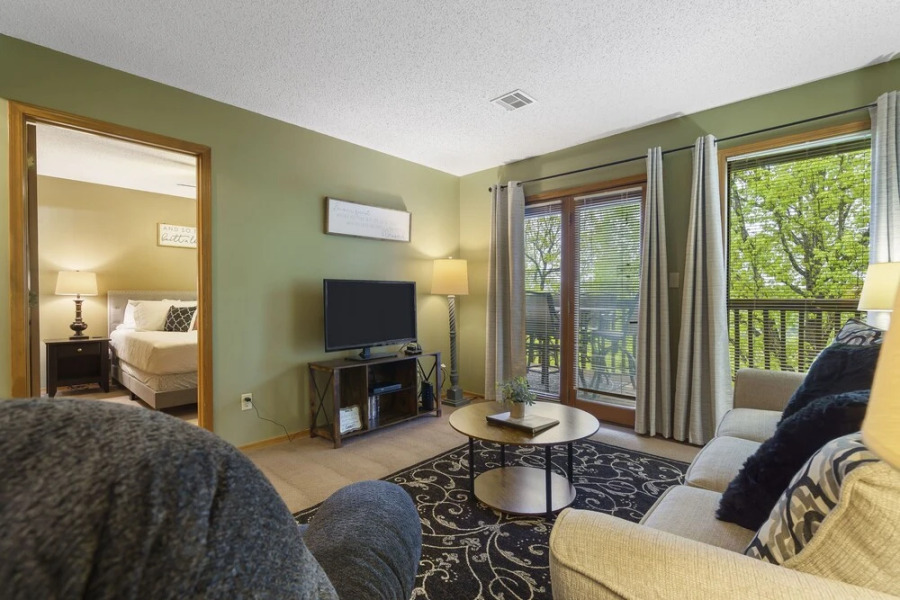 The Circle Retreat Duo