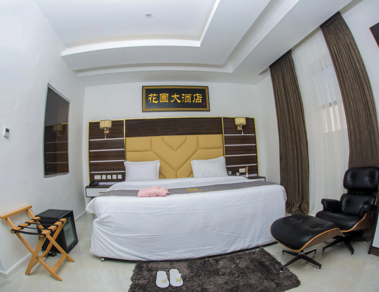 Garden Top Hotel Festac