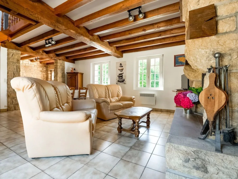 Quaint Holiday Home in Logonna-daoulas Near Sea