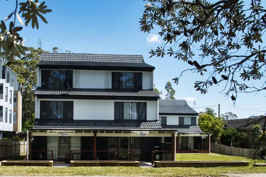 Husky 56 Deluxe Beachfront Villa's