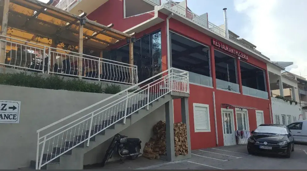 Max Gastro Beach House