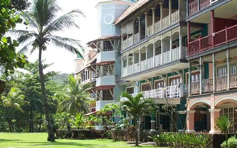 Carita Lippo Kondominium by Andrians