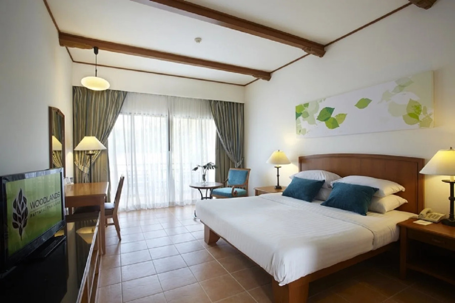 Woodlands Hotel & Resort