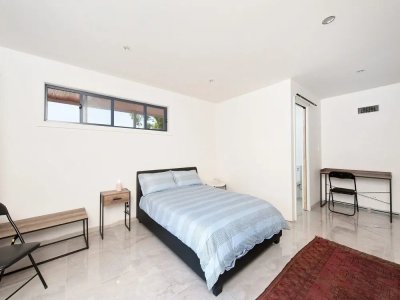 Emerald Studio Room 1 Seagrass Circuit