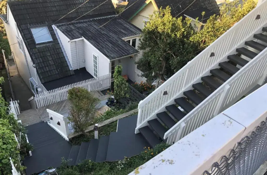 Private Luxurious Studio w Outdoor Living & Views!