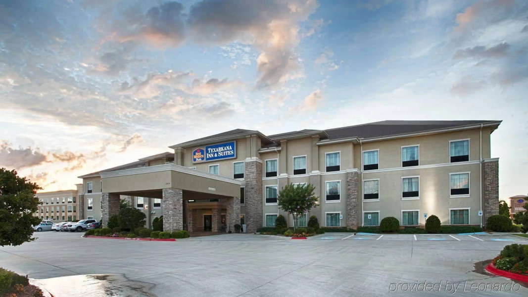 Best Western Plus Texarkana Inn & Suites