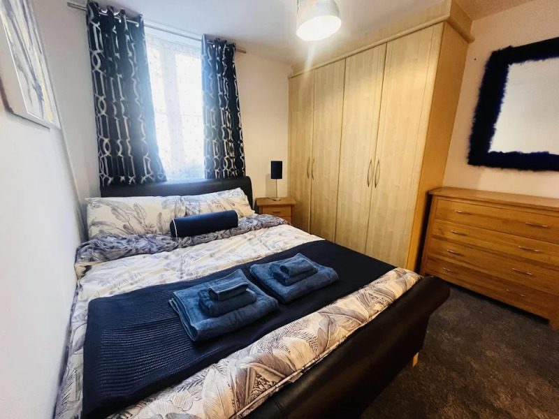 Beautiful 2 - Bed Apartment in Aylesbury