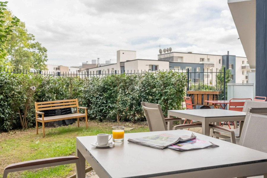 Quality Suites Villefontaine