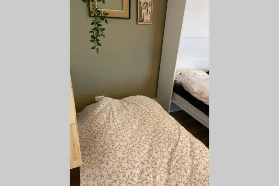 Warm welkom! Zeer ruime privé studio met tuin