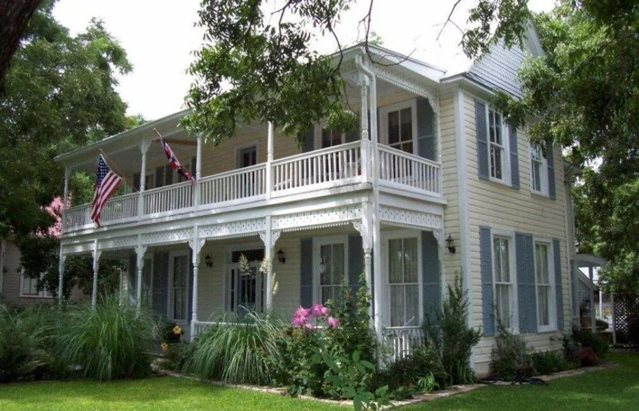 Carriage House Fredericksburg