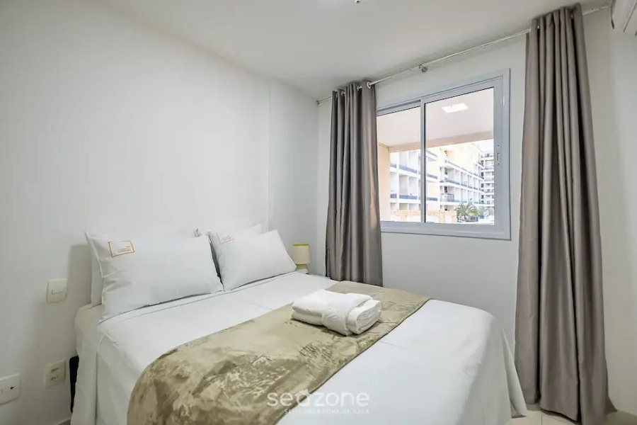 Condomínio Bem localizado com Piscina TCR