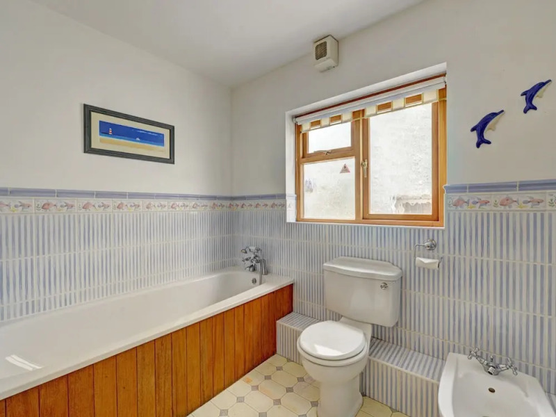 Wonderful Holiday Home With Beautiful Views and Sliding Doors to a Luxury Terrace