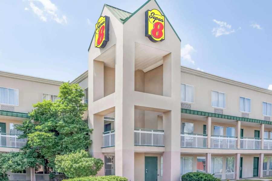 Travelodge by Wyndham Fort Wayne North