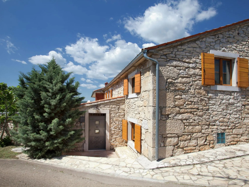 Luxurious Holiday Home in Barban With Private Pool