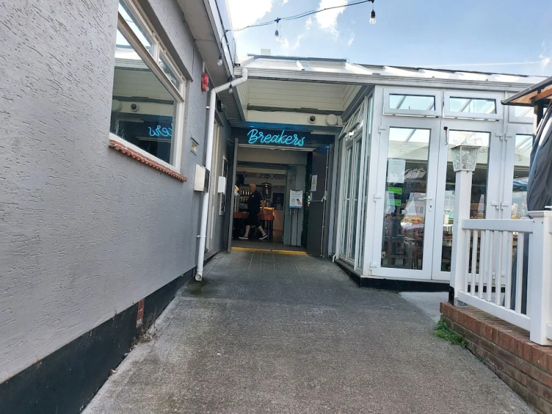 2 Brightholme 6 Berth With Decking & Enclosed Gard