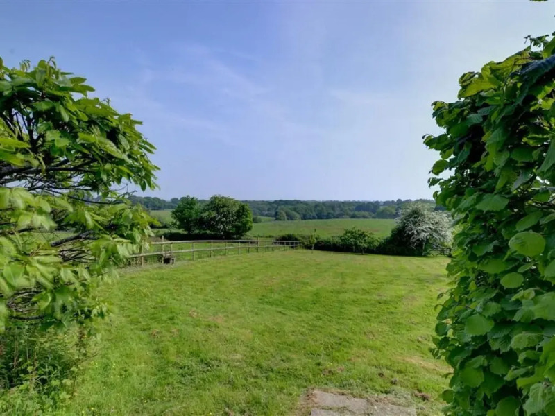 Unwind and Relax in This Romantic, Refurbished First Floor Studio Apartment