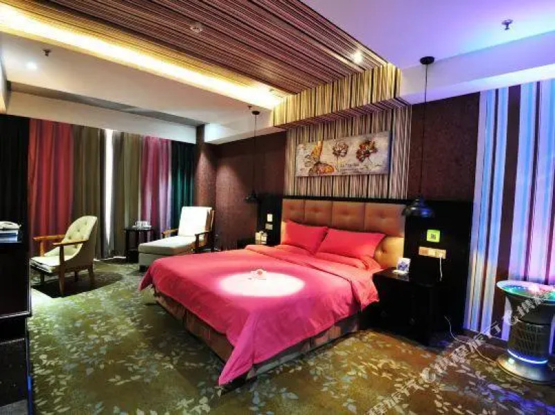 Peng Yu Carlton International Hotel