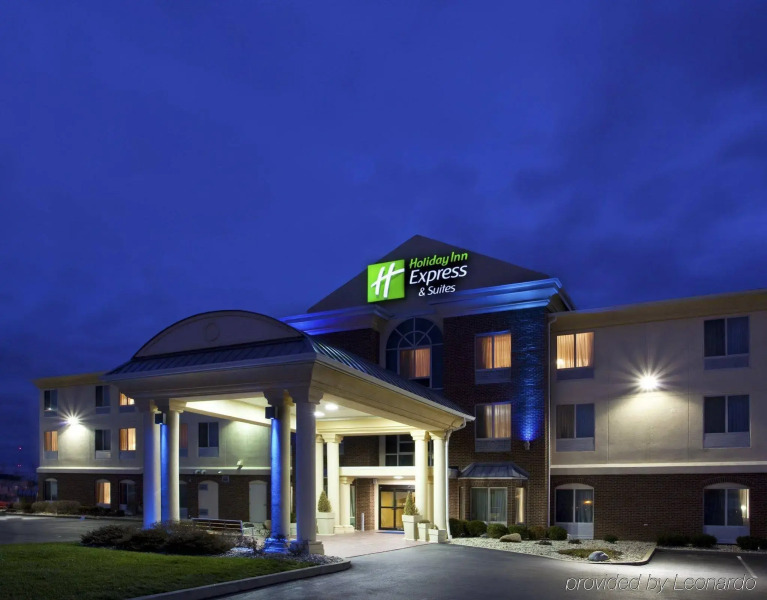 Holiday Inn Express Hotel & Suites Cincinnati-Blue Ash by IHG