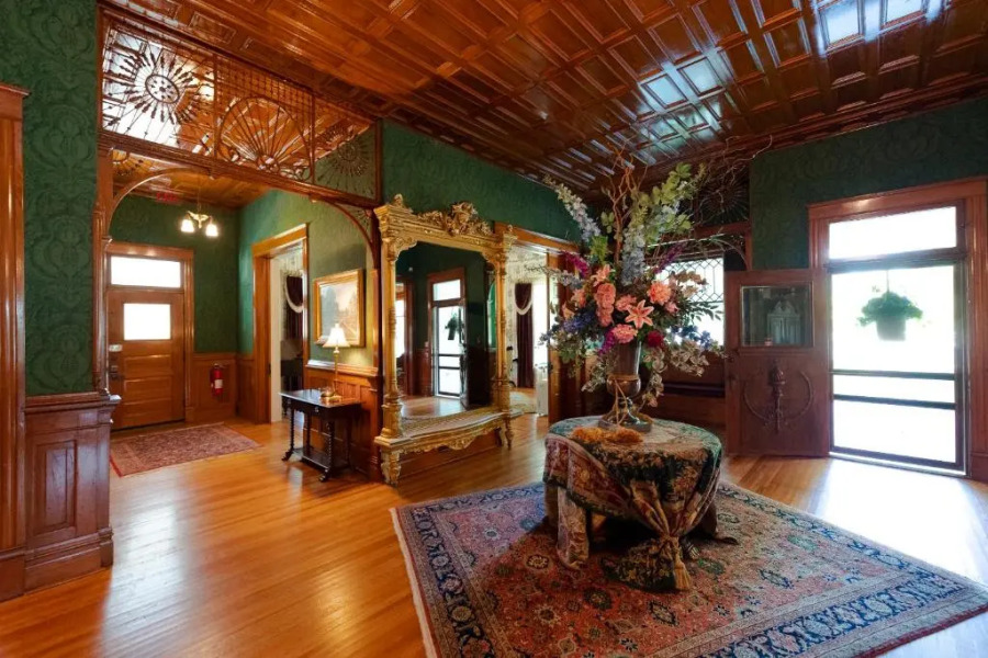 Captain Henderson House