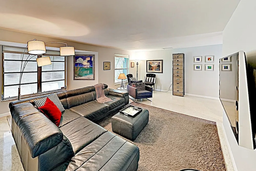 12722 Chatham Dr Home